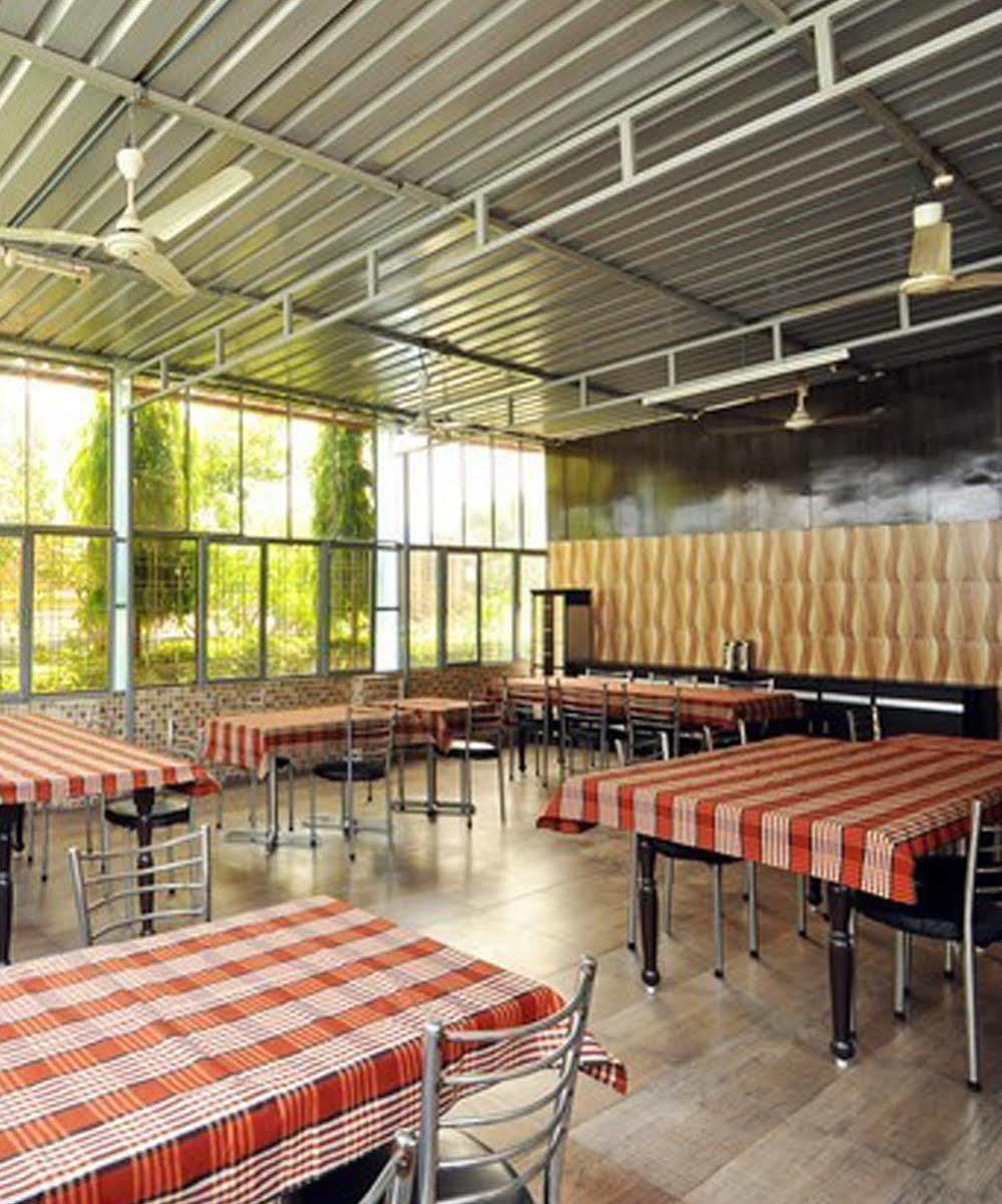 Fabhotel Rr Retreat Dehradun Dış mekan fotoğraf