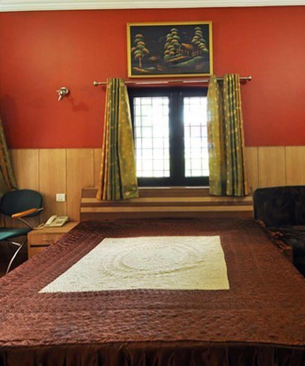 Fabhotel Rr Retreat Dehradun Dış mekan fotoğraf