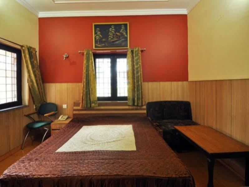 Fabhotel Rr Retreat Dehradun Dış mekan fotoğraf